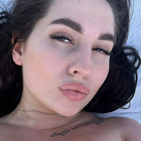 Miavixenfree