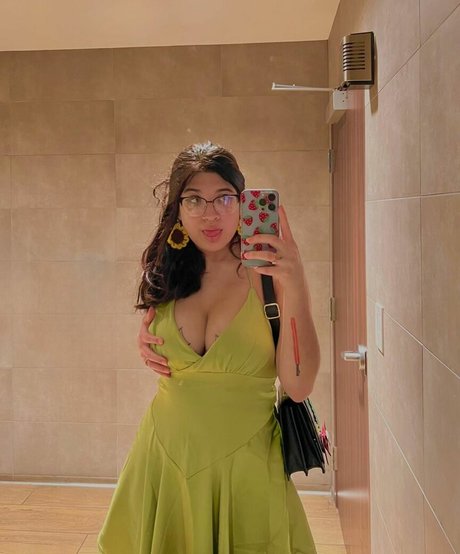 Photo nue de fuite OnlyFans de Iiijiggles