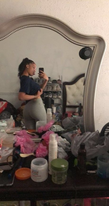 Photo nue de fuite OnlyFans de Lightskin