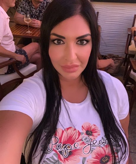Photo nue de fuite OnlyFans de Elisabettamediterraneagirl