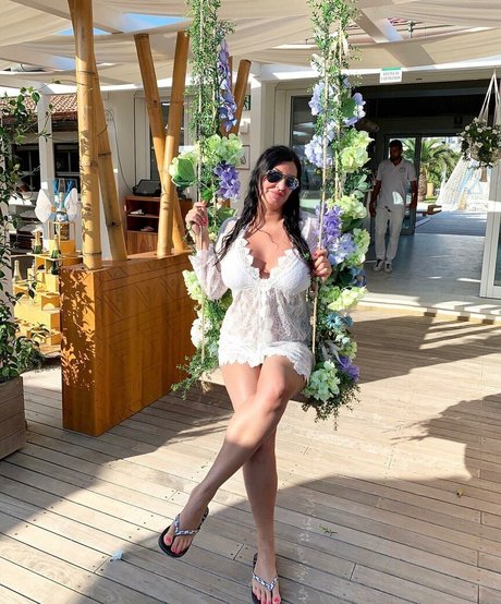 Photo nue de fuite OnlyFans de Elisabettamediterraneagirl