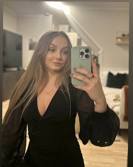 Photo nue de fuite OnlyFans de Musarita