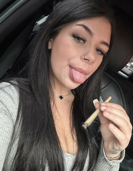 Photo nue de fuite OnlyFans de Babyliv18
