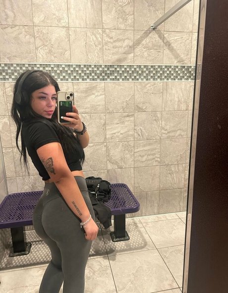 Photo nue de fuite OnlyFans de Babyliv18