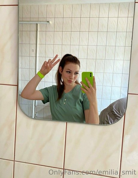 Emilia Smit