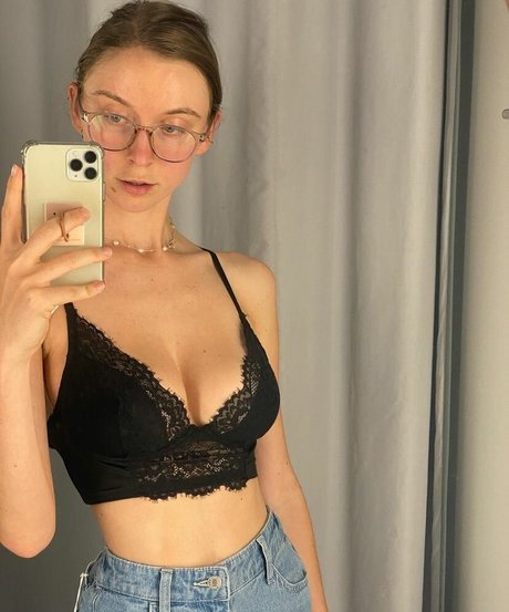 Photo nue de fuite OnlyFans de Yourina