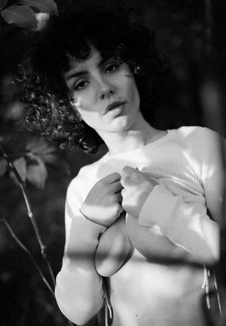 Photo nue de fuite OnlyFans de Curlywiktoria