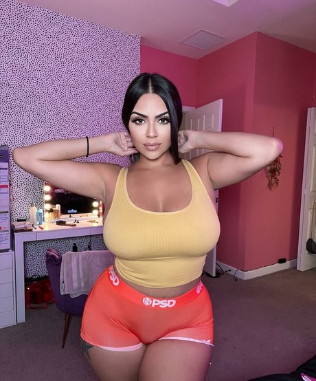 Photo nue de fuite OnlyFans de Jessenia Rebecca