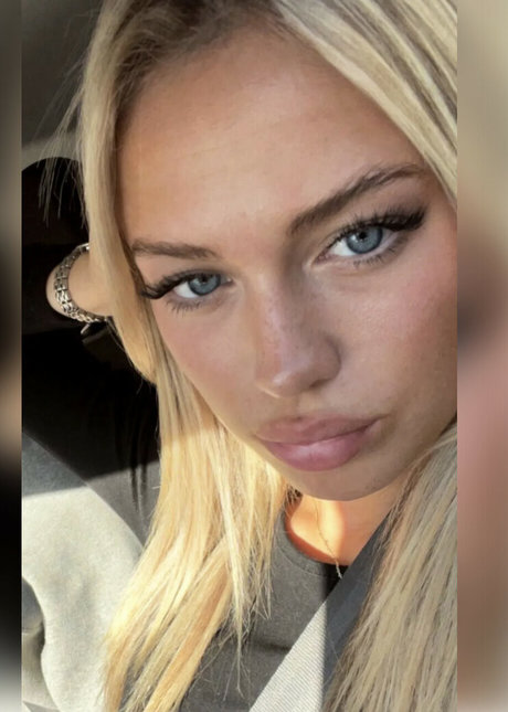 Photo nue de fuite OnlyFans de Ella Buffin
