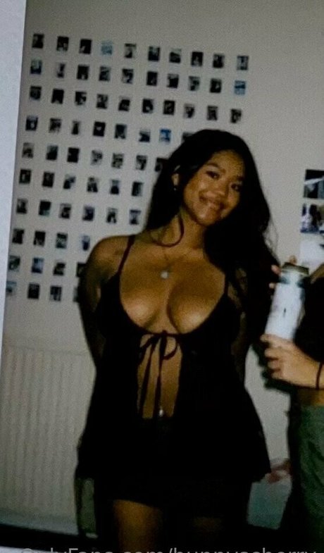 Photo nue de fuite OnlyFans de Bunnyscherry