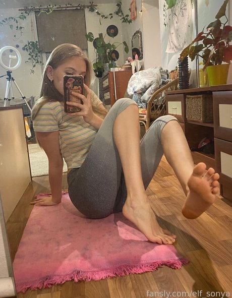 Photo nue de fuite OnlyFans de Elfsonya