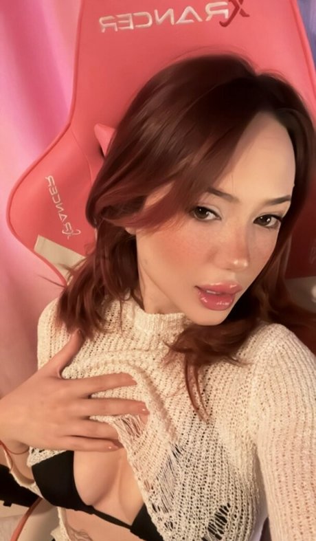 Photo nue de fuite OnlyFans de Ozbassak