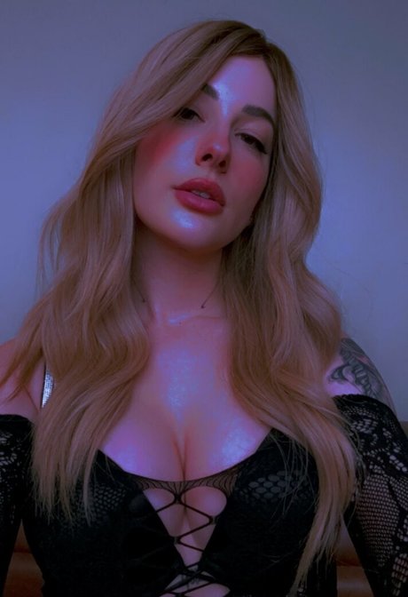 Photo nue de fuite OnlyFans de Kristen Scott