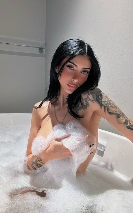 Rose Zara
