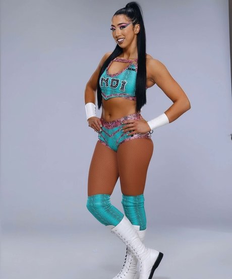 Indi Hartwell