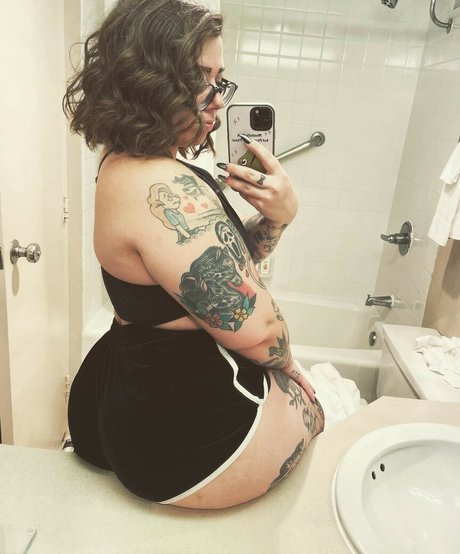 Photo nue de fuite OnlyFans de Stepstool Sarah