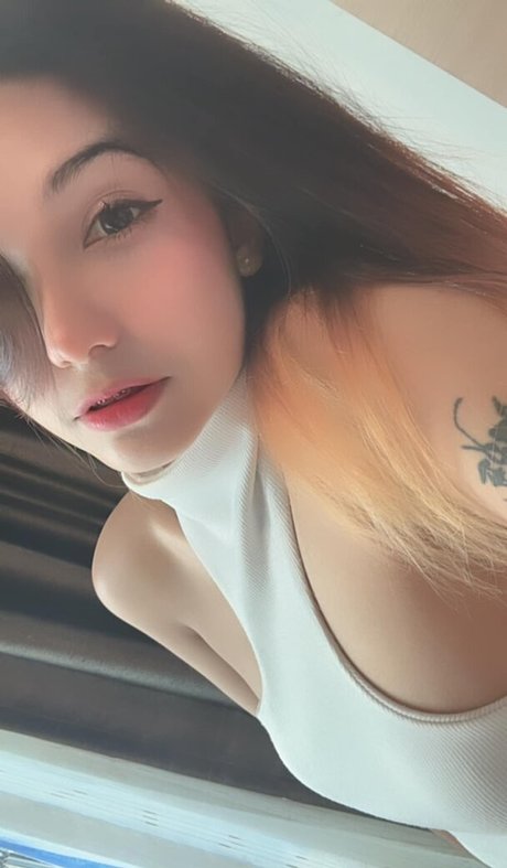 Photo nue de fuite OnlyFans de Yanna Davud