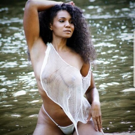 Photo nue de fuite OnlyFans de Tiara Harris
