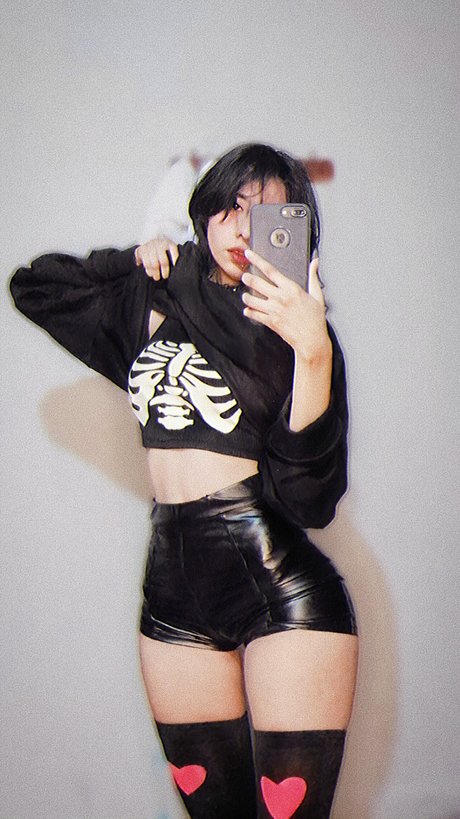 Photo nue de fuite OnlyFans de Lily Waifu