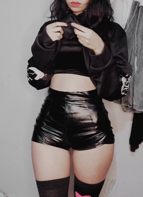 Lily Waifu