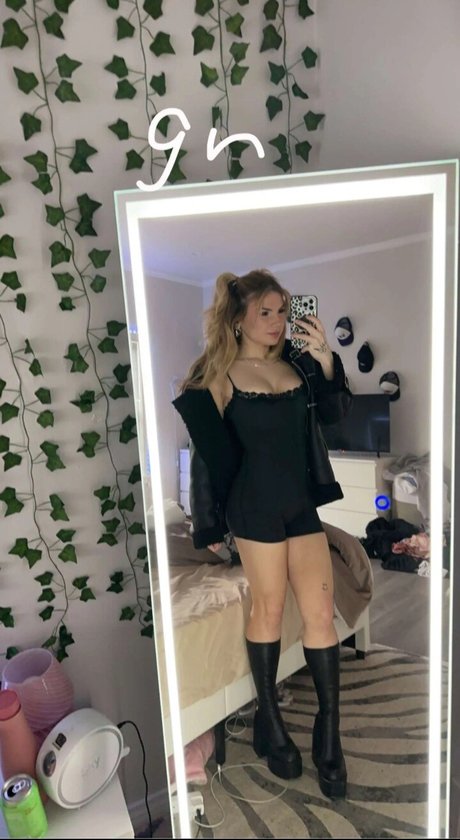 Bailey Rose