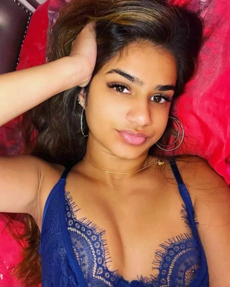 Photo nue de fuite OnlyFans de Ruhana X