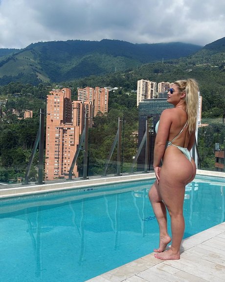 Photo nue de fuite OnlyFans de Dr Colette Larsen