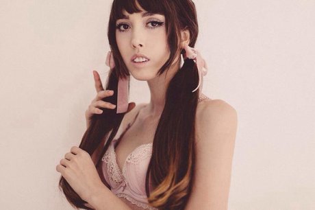 Zoe Flood