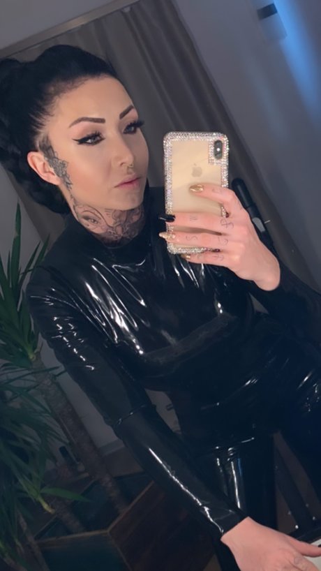 Photo nue de fuite OnlyFans de Inkedfleur