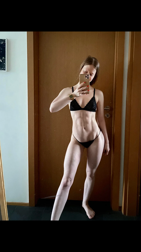 Photo nue de fuite OnlyFans de Asdis Halla Einarsdottir