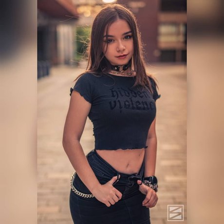 Photo nue de fuite OnlyFans de Csillabu