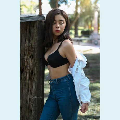 Photo nue de fuite OnlyFans de Alma Hernandez