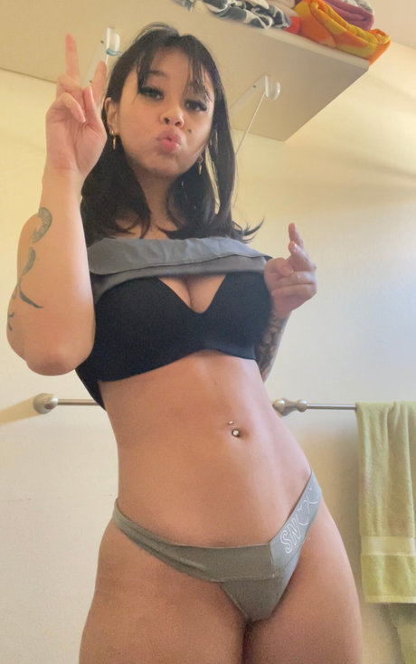 Photo nue de fuite OnlyFans de Tabi Lift