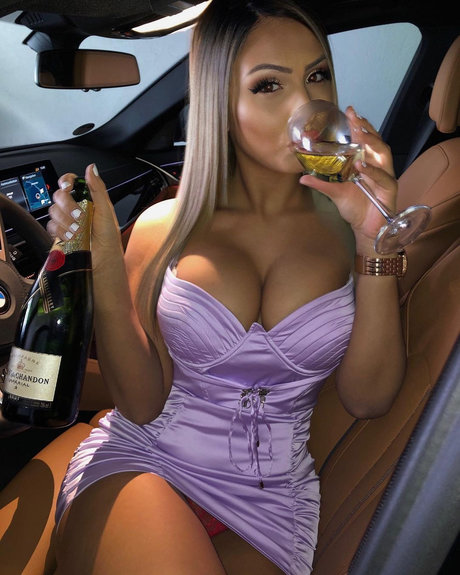 Photo nue de fuite OnlyFans de Vasilka Vazzzlegramm