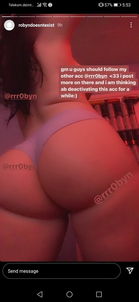 Photo nue de fuite OnlyFans de Robyn