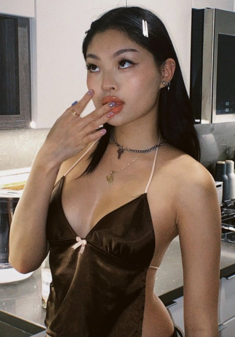 Photo nue de fuite OnlyFans de Alina Lin