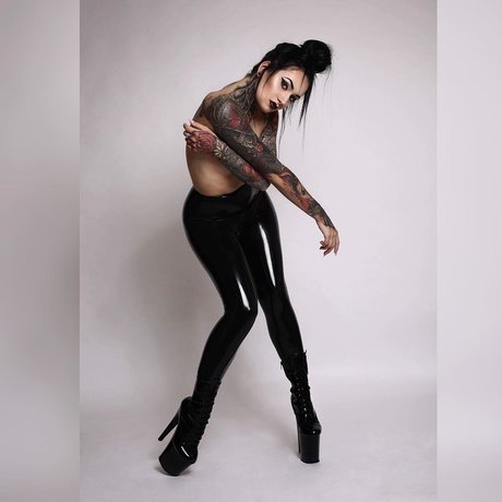 Bella Isadora