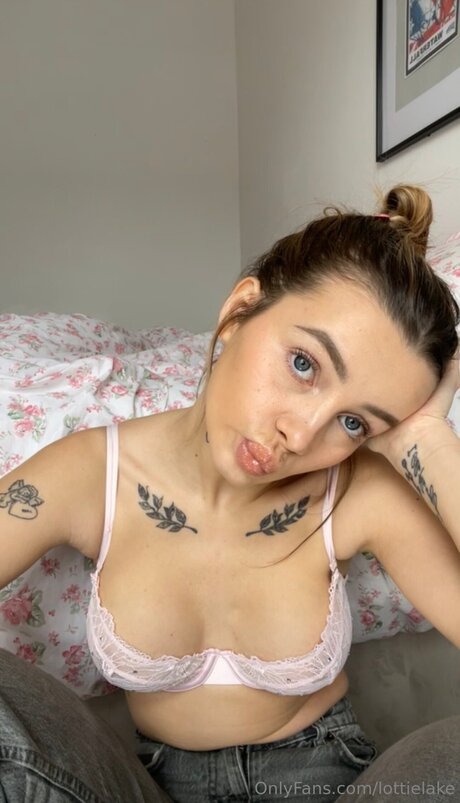 Photo nue de fuite OnlyFans de Lottielake