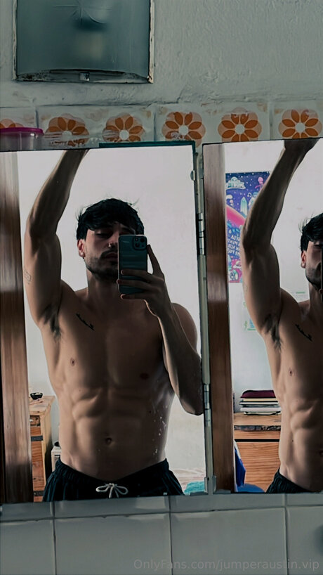 Photo nue de fuite OnlyFans de Jumperaustin Vip