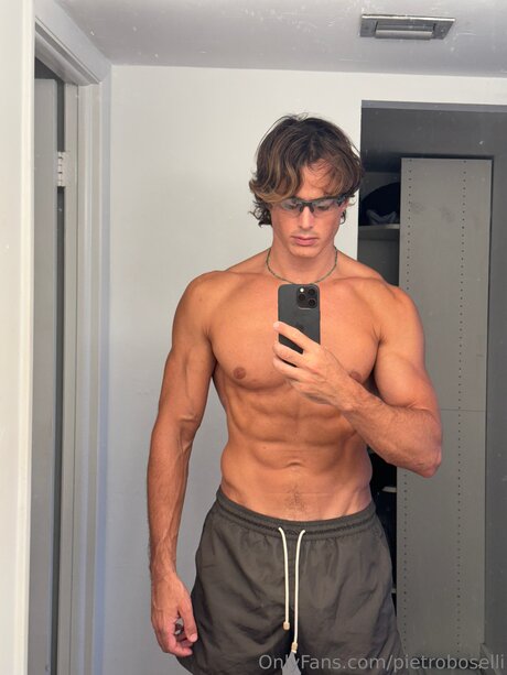 Photo nue de fuite OnlyFans de Pietroboselli