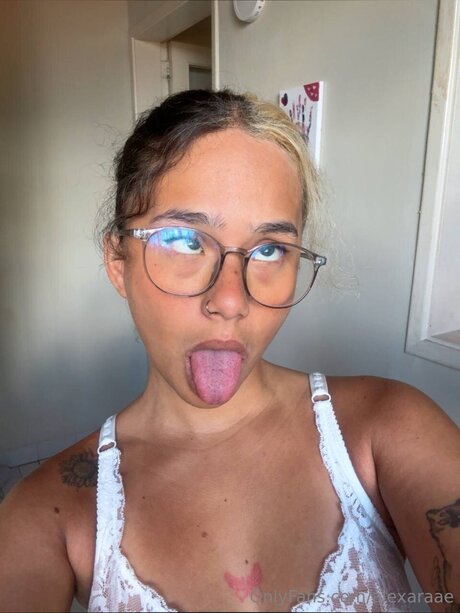 Photo nue de fuite OnlyFans de Alexandrarae