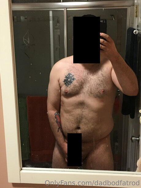 Photo nue de fuite OnlyFans de Dadbodfatrod