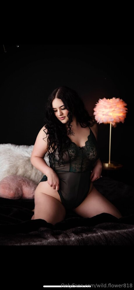Photo nue de fuite OnlyFans de Wild Flower818
