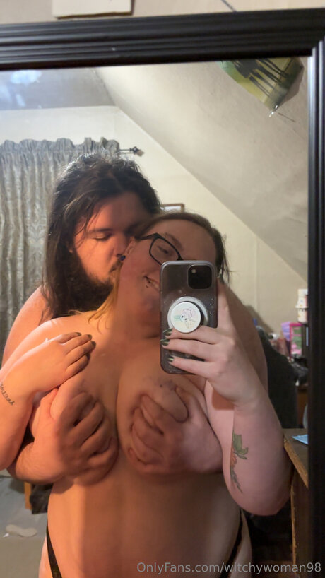 Photo nue de fuite OnlyFans de Witchywoman98