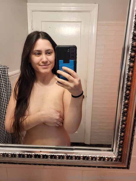 Photo nue de fuite OnlyFans de Bikiniprincess