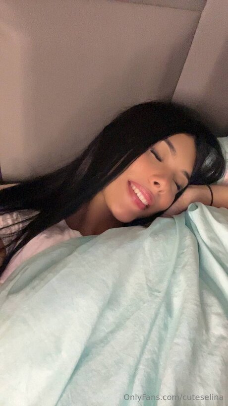 Photo nue de fuite OnlyFans de Cuteselina