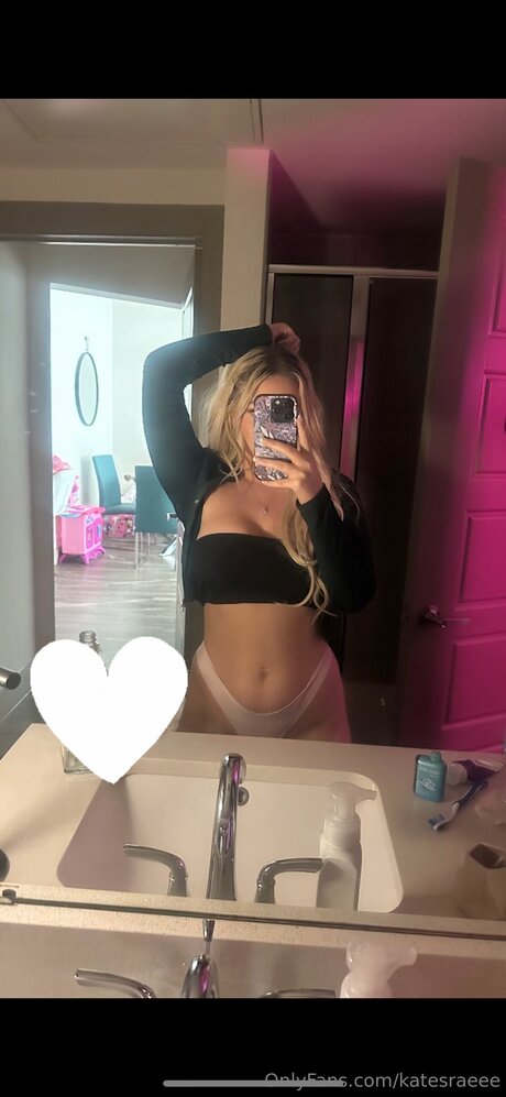 Photo nue de fuite OnlyFans de Katesraeee