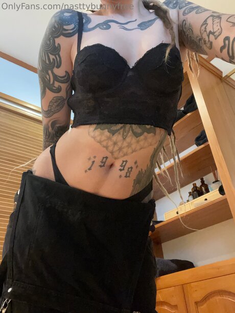 Photo nue de fuite OnlyFans de Nasttybunnyfree