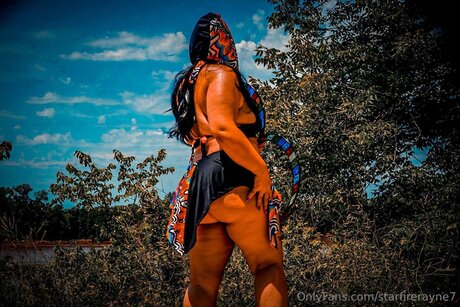 Photo nue de fuite OnlyFans de Starfirerayne7