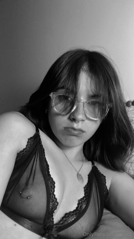 Photo nue de fuite OnlyFans de Rooe2
